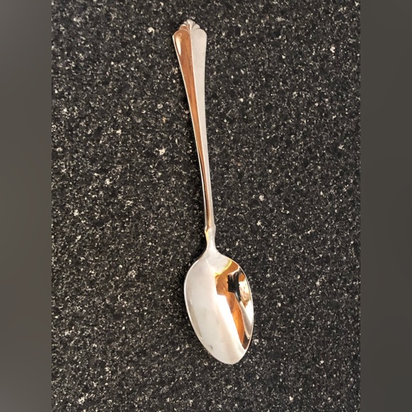 Oneida Other - Oneida Juilliard Fine Flatware Teaspoon, 0.06 LB, Metallic